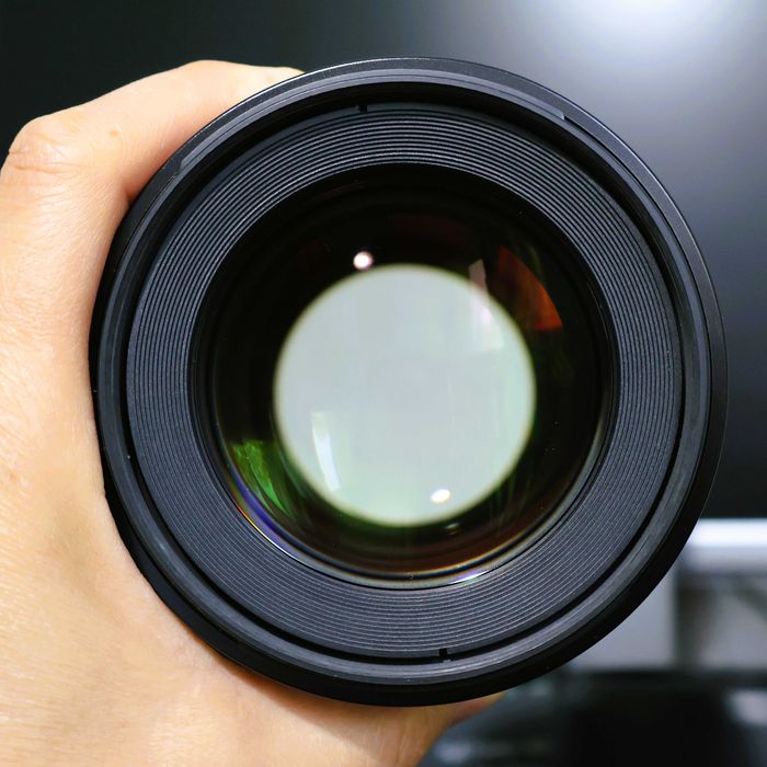 Obiectiv Samyang/Rokinon AF 85mm f1.4 montura Canon RF + lens dock
