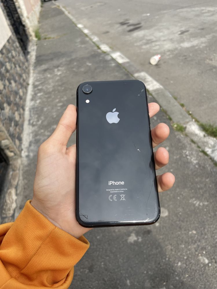 V/S Iphone Xr 64 Gb 85% batery healt liber de retea!