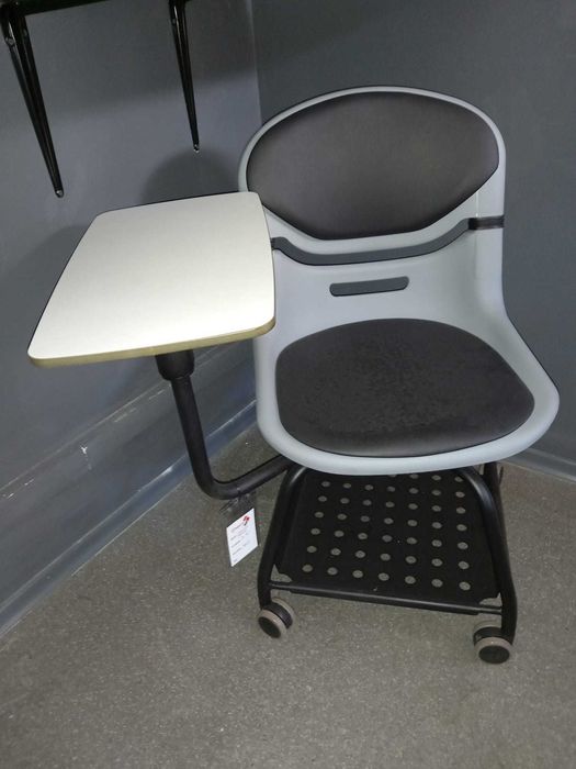 Scaun cadru metalic gri  cu roti 1 bucata