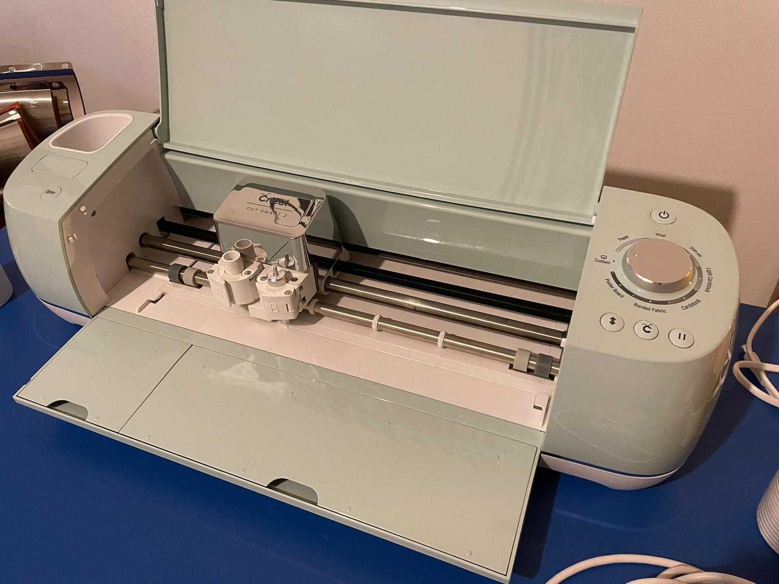 Cutter Plotter Cricut Maker- Excelentă Stare, Performanță Profesională