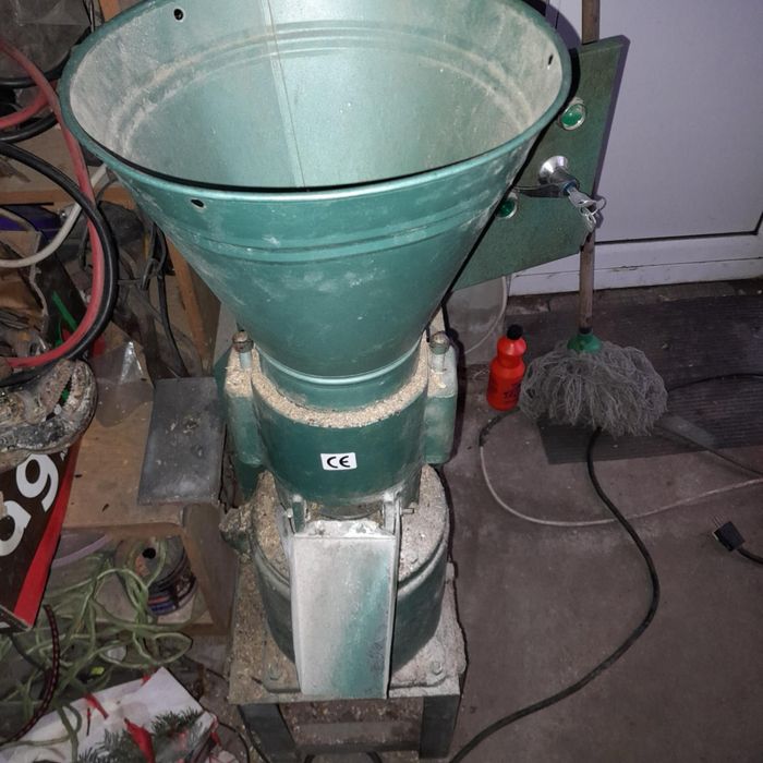 Машина за ПЕЛЕТИ WKL-120C