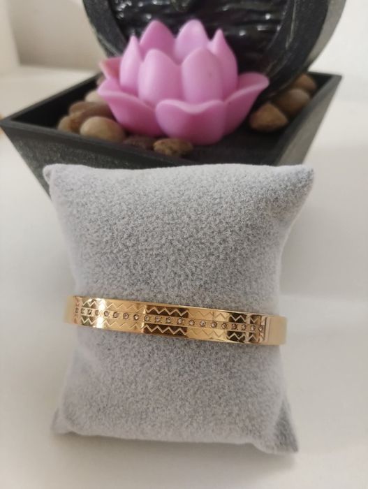 Нежни красиви подходящи за всяка дама