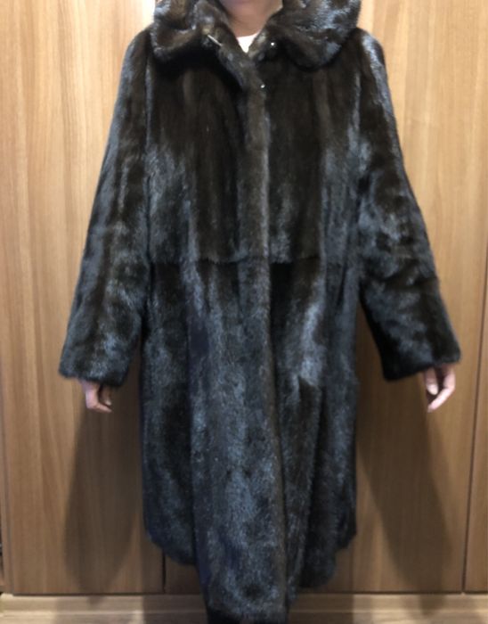 Продам норковую шубу