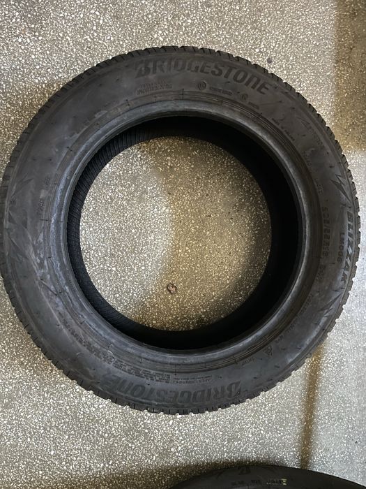 2 anvelope iarna Bridgestone 205/55/16 2021