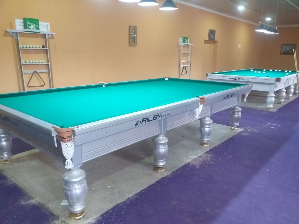 Billiard stol ruski