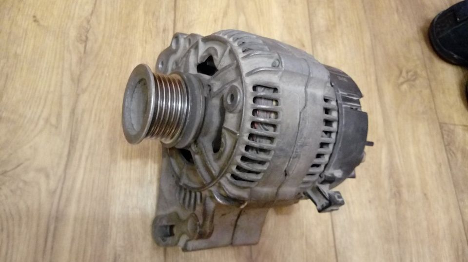 Генератор гольф 3 пасса в рабочем состоянии