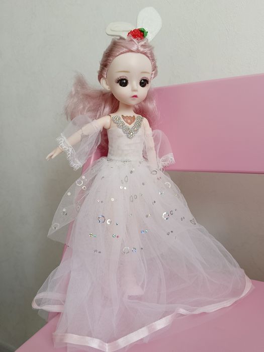 Кукла новая музыкальная