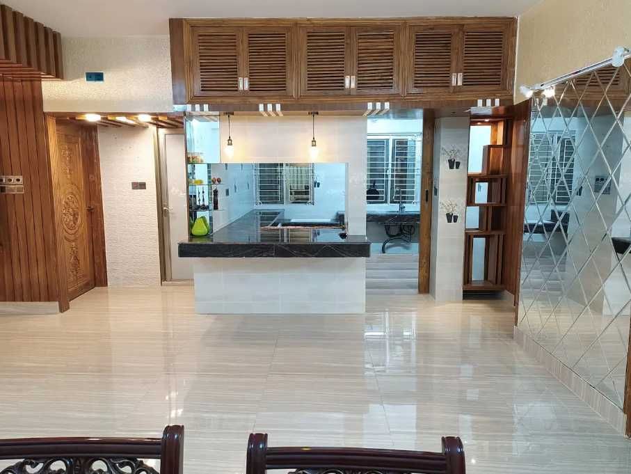 Дава се под наем Тристаен апартамент в Пловдив, Въстанически - 82 кв.м за 311.1 € - Снимка #1