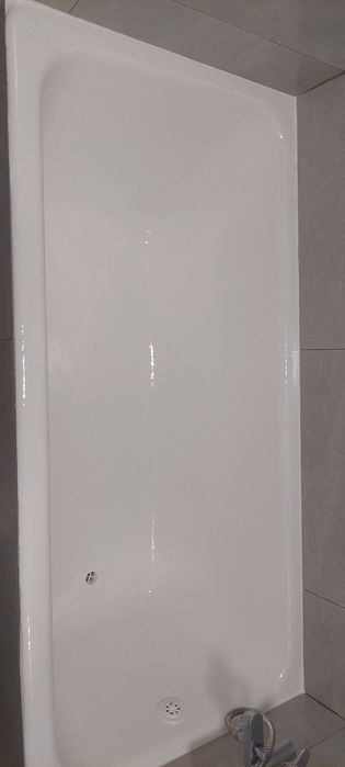 Recondtionare cadă fontă prin emailare Echipa din Suceava