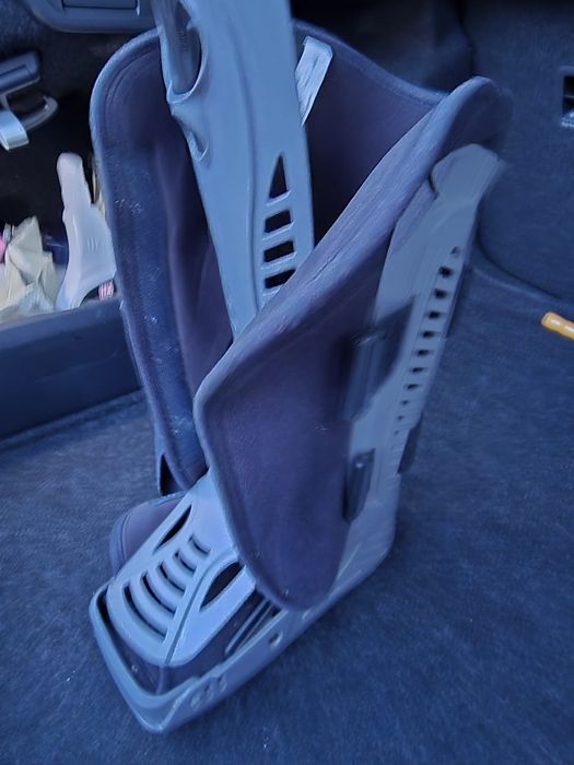 Vând orteza Air walker