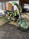 Vând cross 250cc