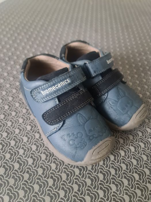 Обувки за прохождане Biomecanics 22 номер