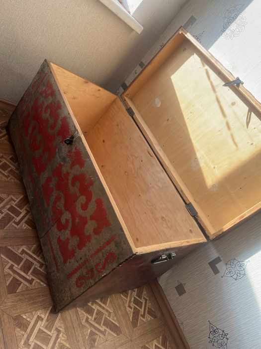 Сандык сундук деревянный
