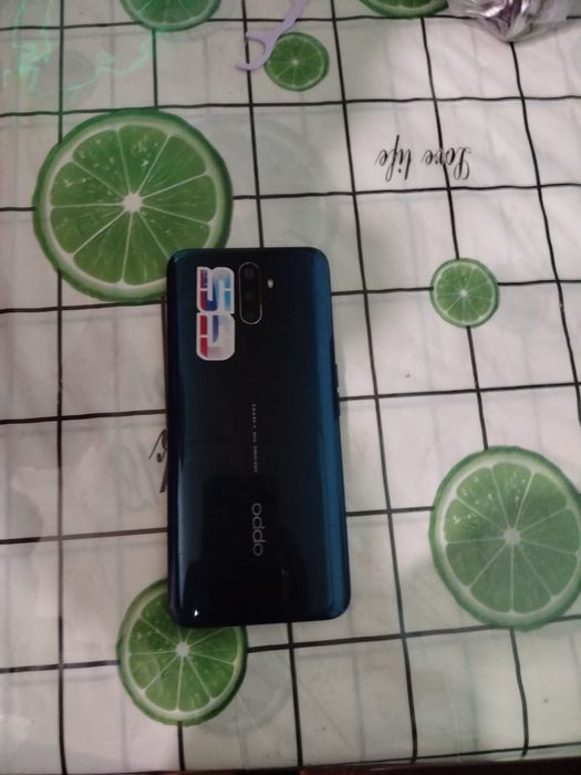 Телефон Oppo A9 2020