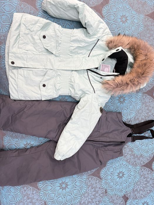 Продам зимнюю куртку с комбинезоном