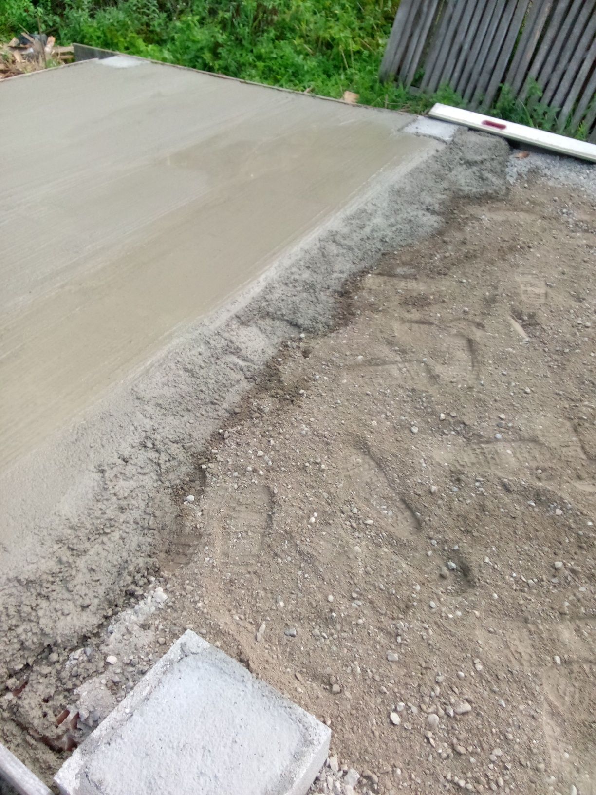 Executam lucrări de construcții