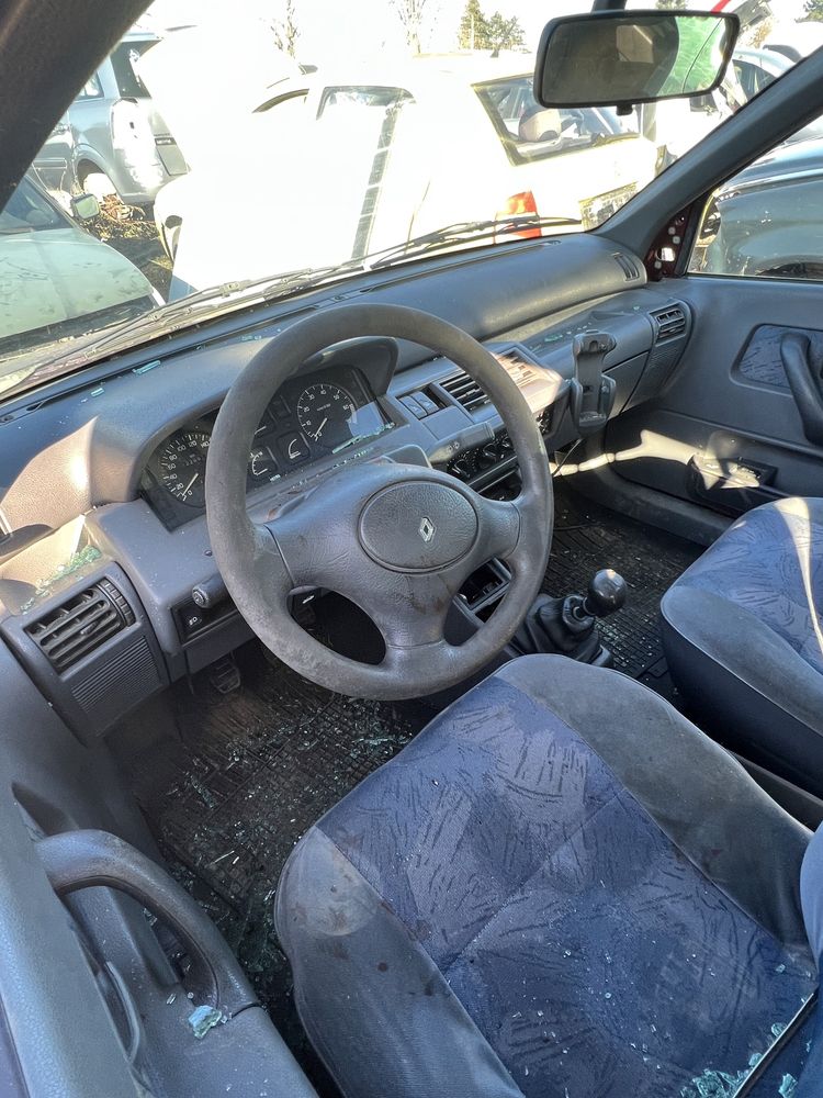 Renault Clio / Рено Клио бензин НА ЧАСТИ