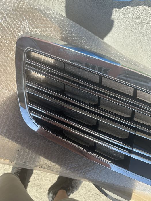 Предна маска за C class w204