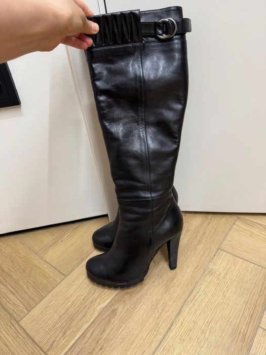 Зимние кожаные сапоги