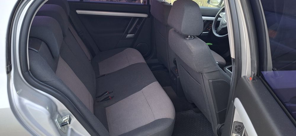 Vând autoturism marca Opel în stare de funcționare buna .