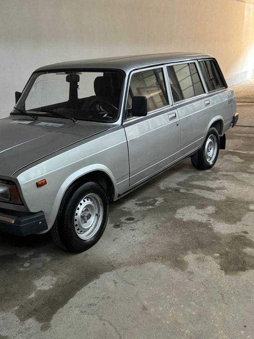 Vaz 2104 сотилади