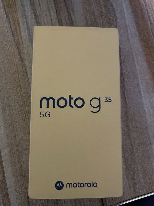 Телефон Motora G35 + прозрачен кейс