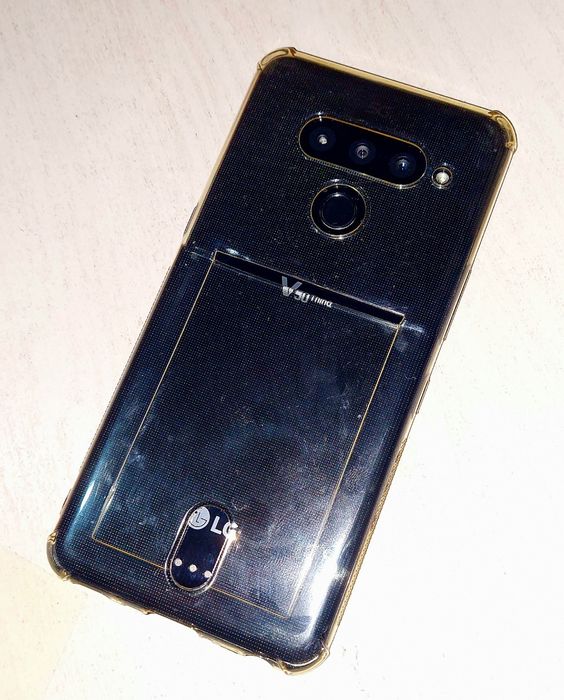 LM-V500N 5G смартфон