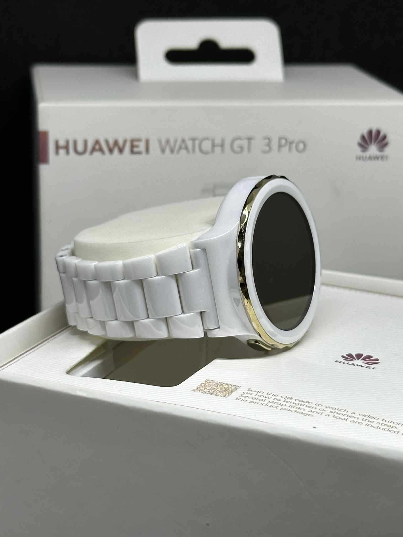 Смарт часовник Huawei Watch GT 3 Pro Ceramic / Перфектен