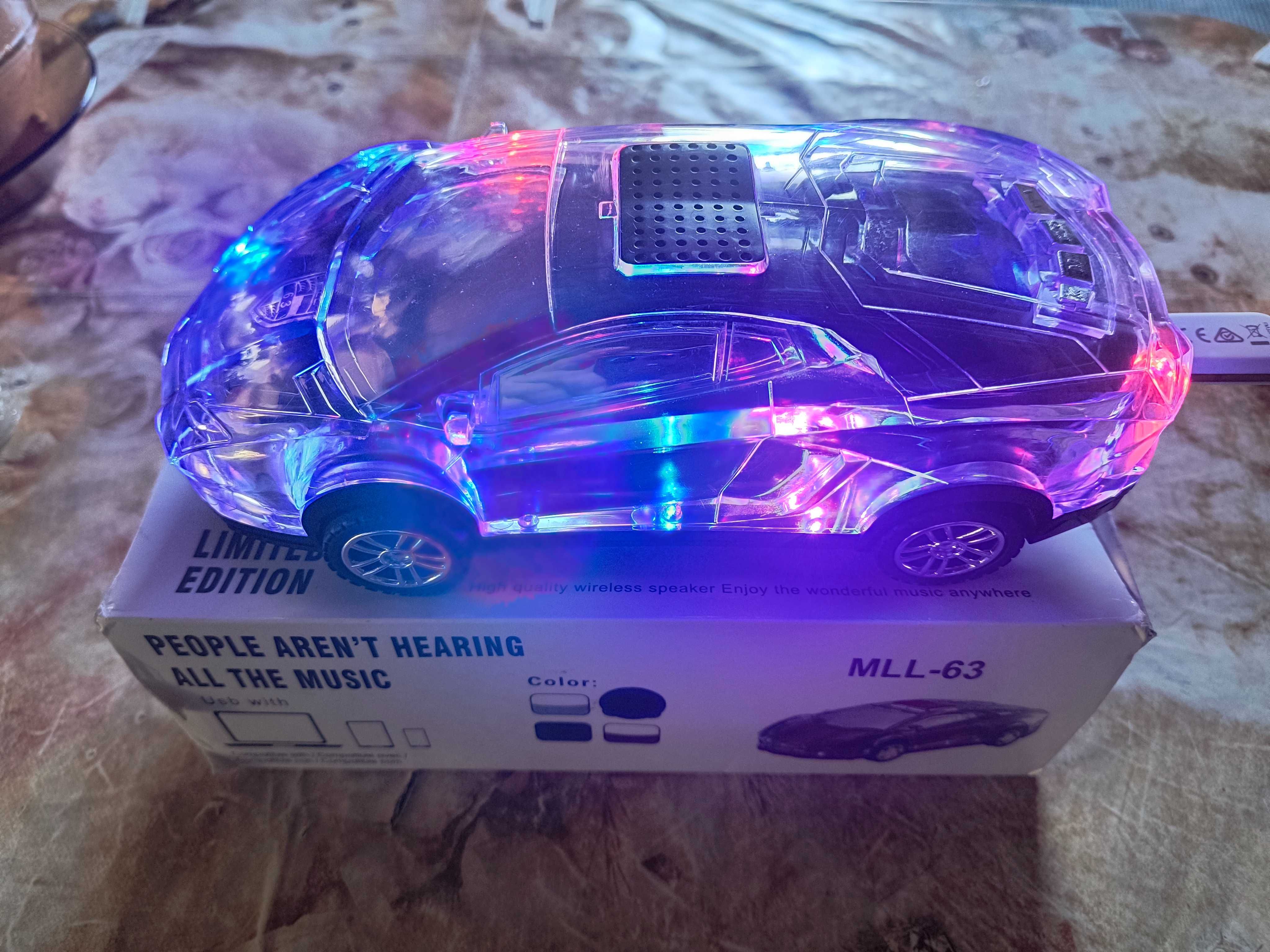 Блутут колонка FERARI със светлини