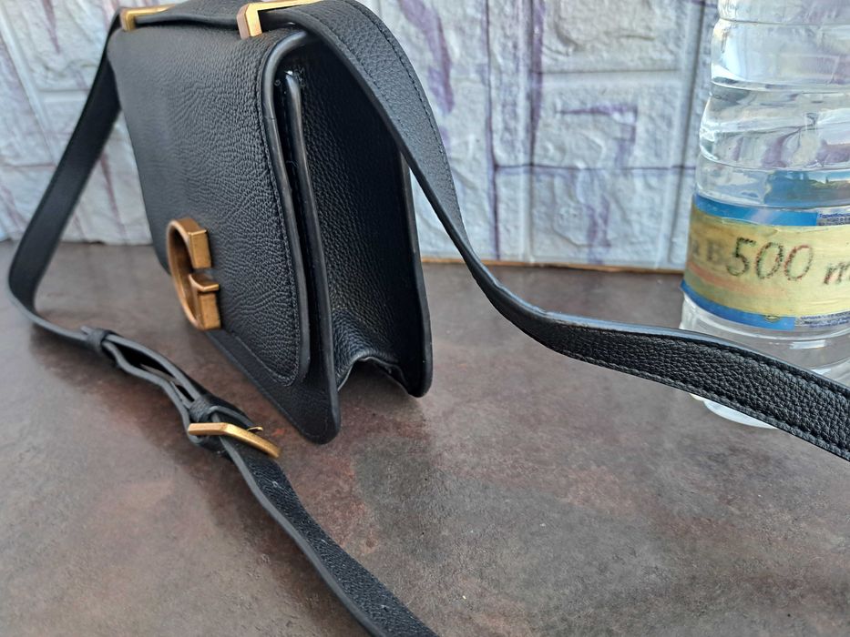 дамска чанта GUESS,малка черна чантичка,Гес