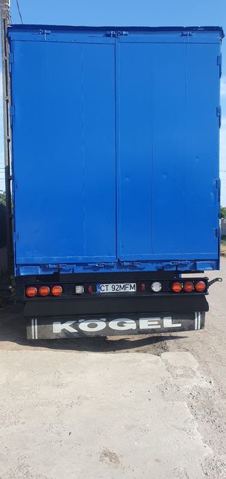 Vând Semiremorca Prelată