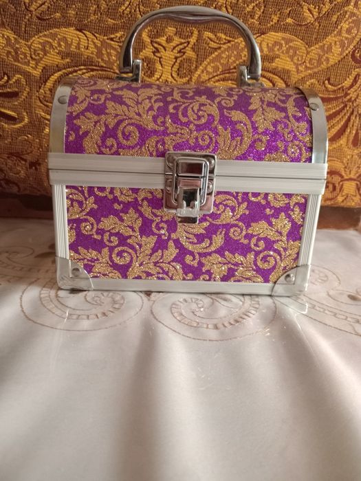 Новый шкатулка продам