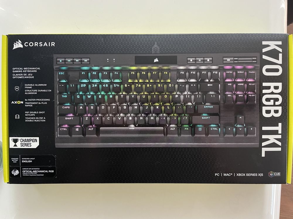 Геймърска клавиатура Corsair K70 RGB TKL