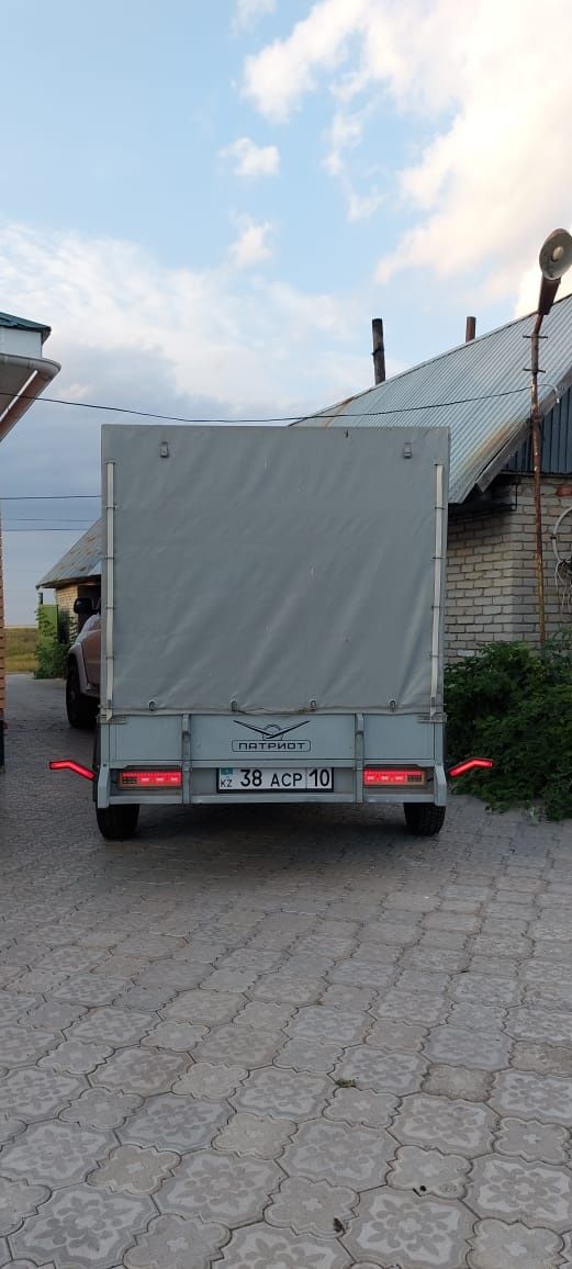 Легковой прицеп Саранский завод.