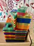 Set Magna Tiles 98 piese, joc magnetic copii