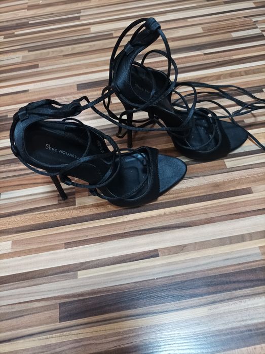 Обувки висок ток