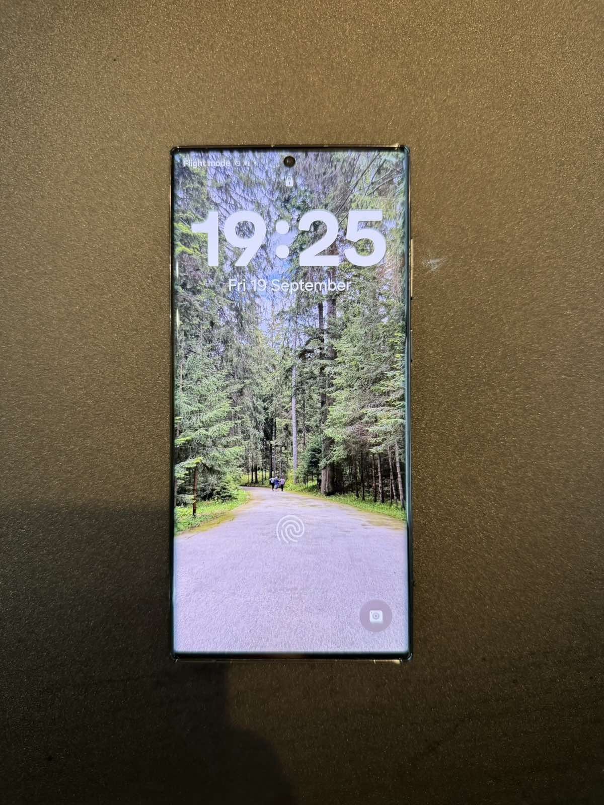 Продавам Samsung s22 Ultra