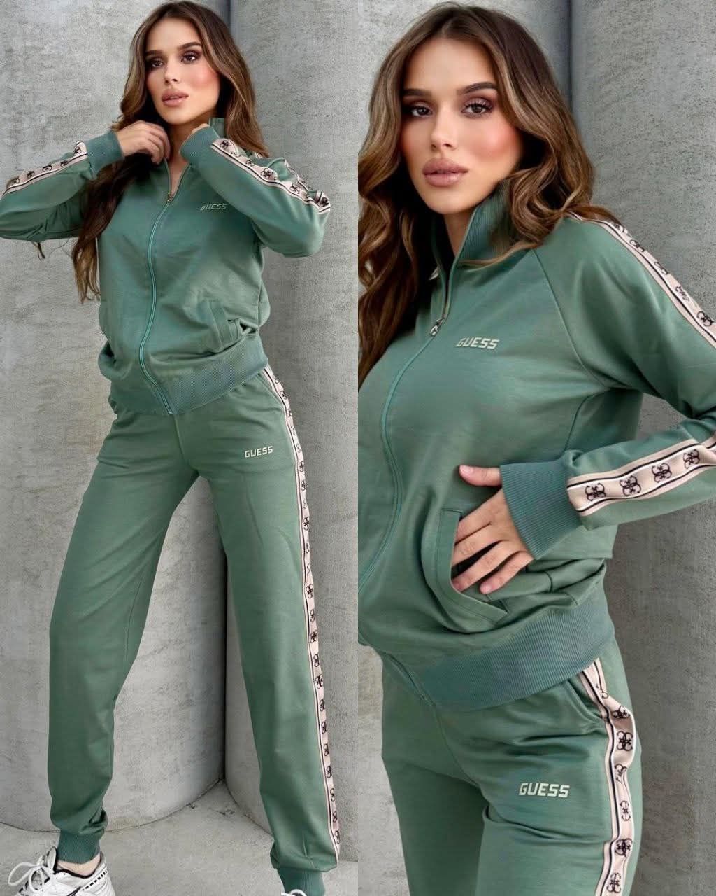 Нов комплект Guess