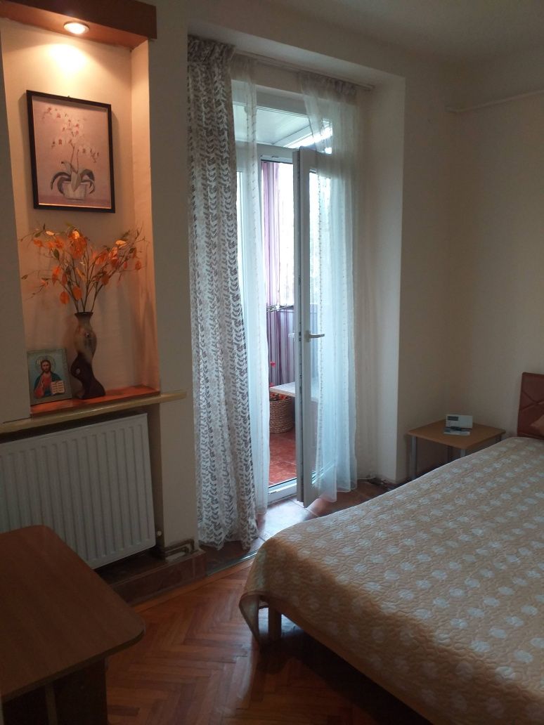 Închiriez garsonieră decomandata, ultracentral,aproape de Hotel Ramada
