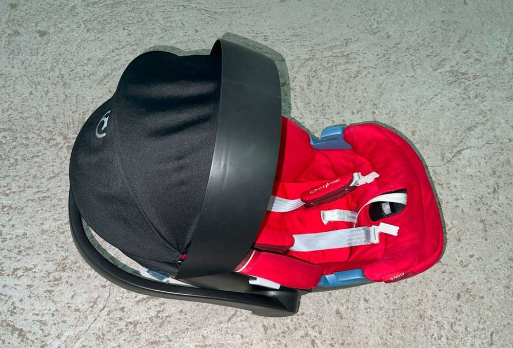 Стол за кола Cybex Aton 5. Група 0+ (0-13 кг.) + База за стол за кола