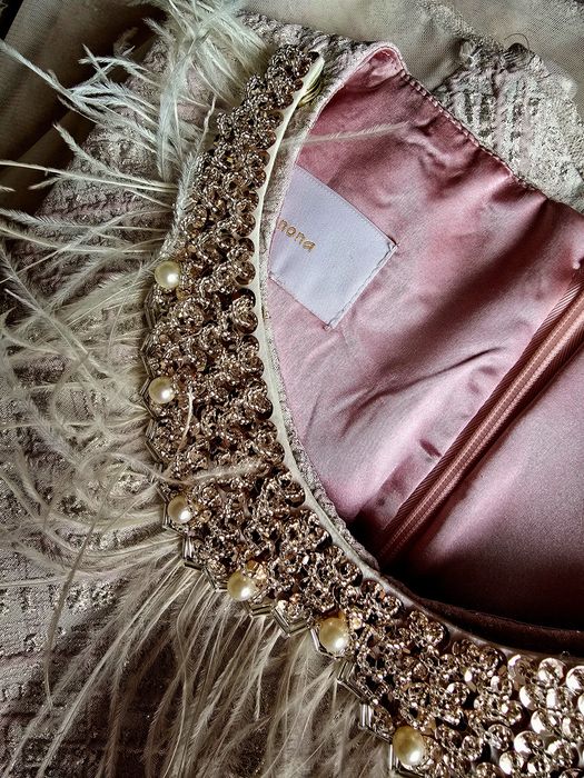 Рокля JUNONA - разкроена рокля с пера