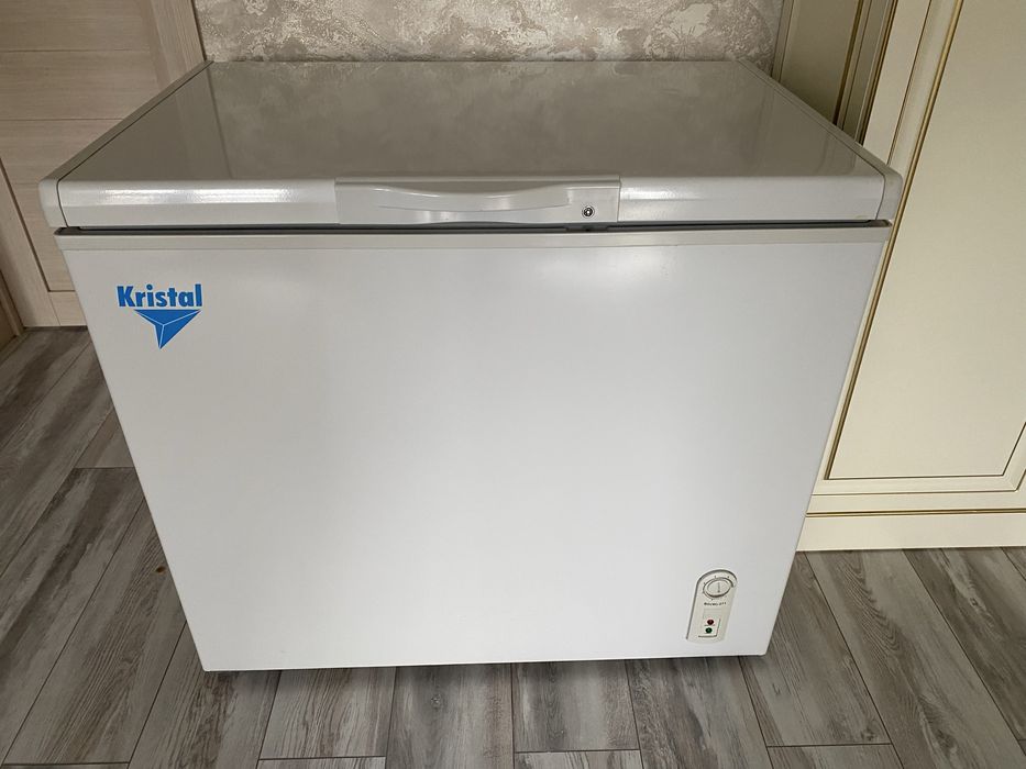 Морозильник 250л в отличном состоянии !!!