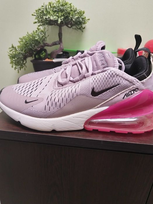 Дамски маратонки Nike