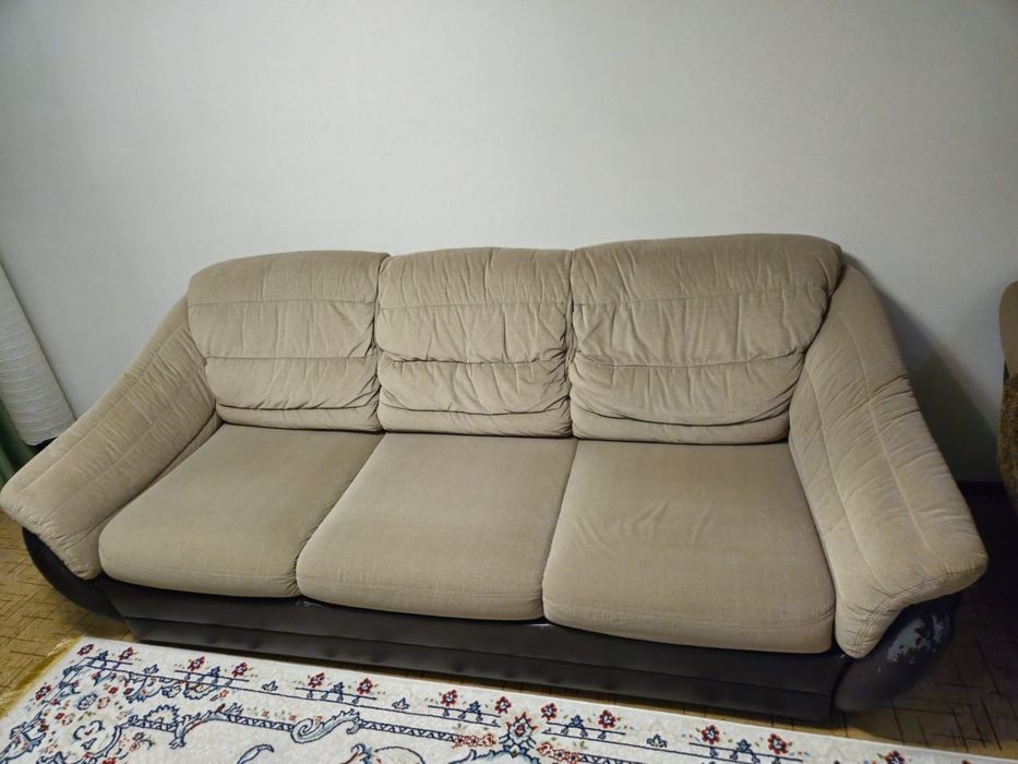 Продам диван с креслом