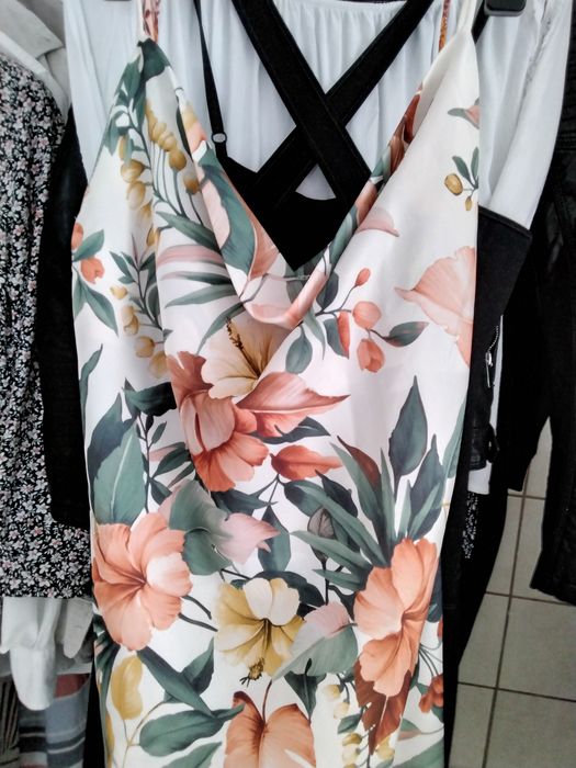 Bluzițe de vară 10 ron bucata