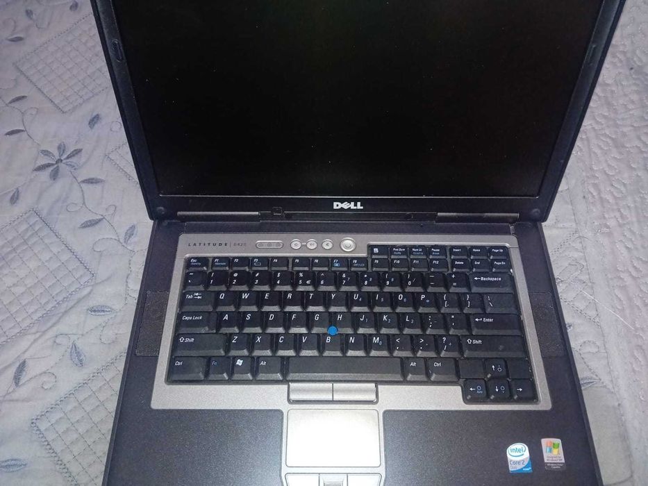 se vinde laptol dell