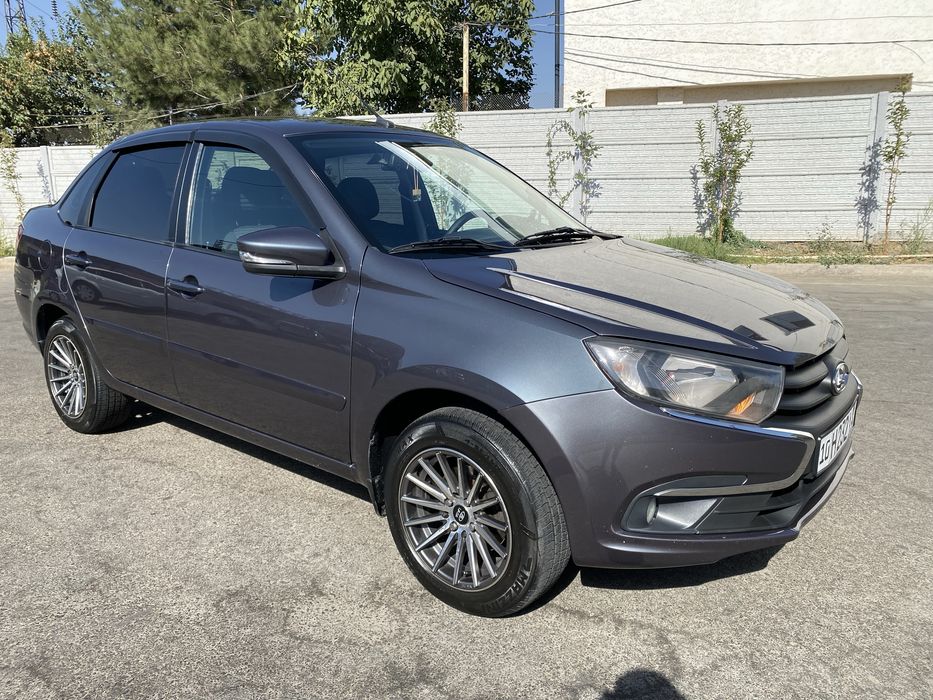 Продаётся Lada Granta FL 8 клапан