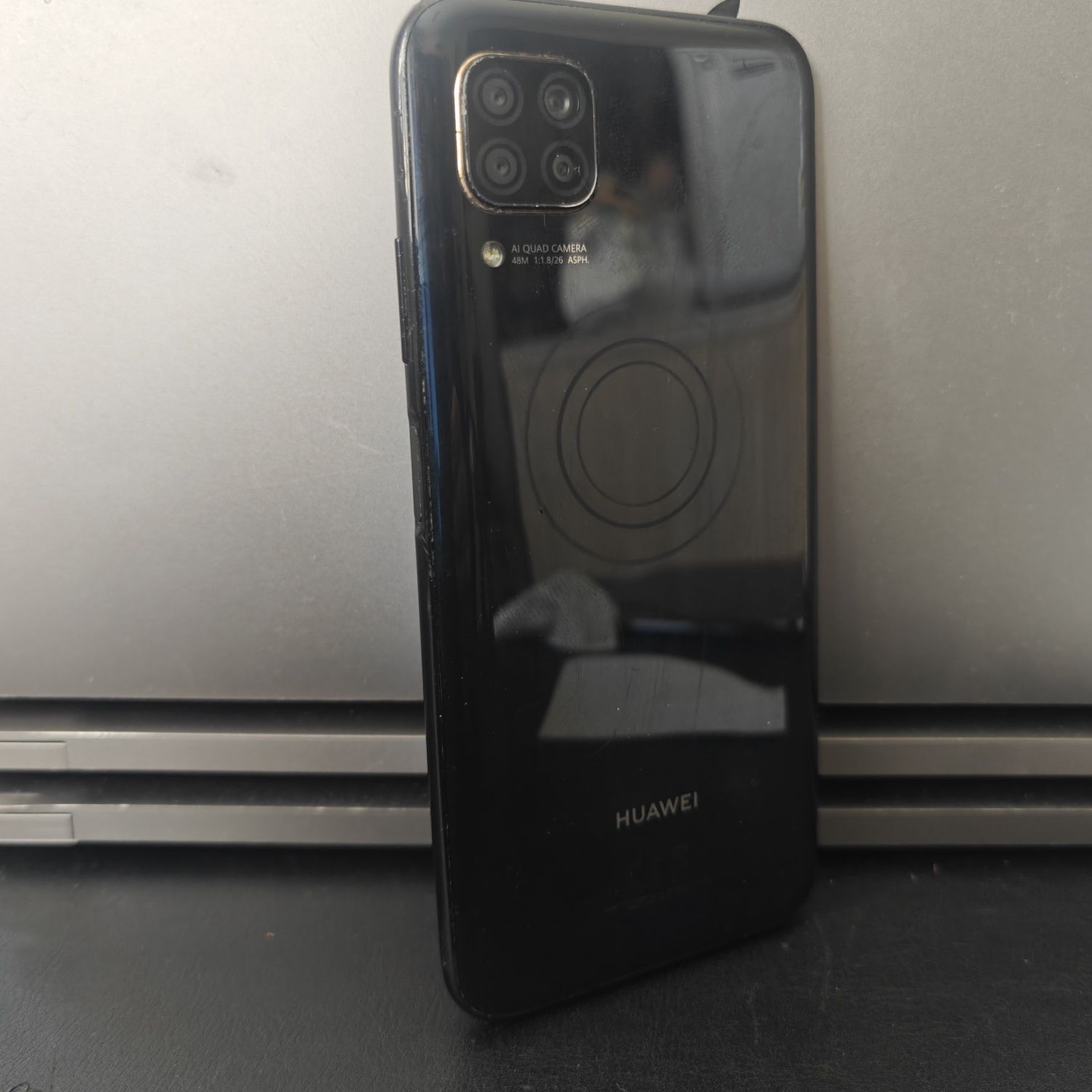 Продава Huawei P40 lite /128 GB