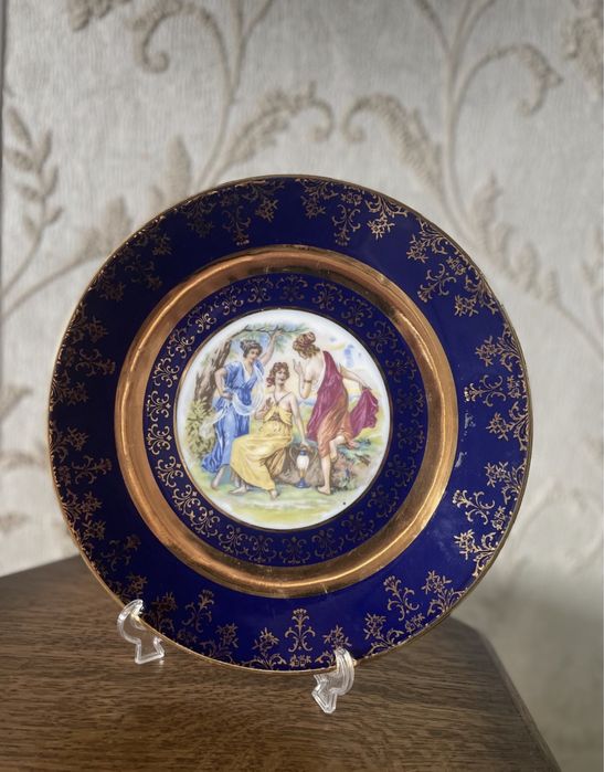 Фарфоровое блюдо" Мадонна" Carlsbad Bohemia кобальт