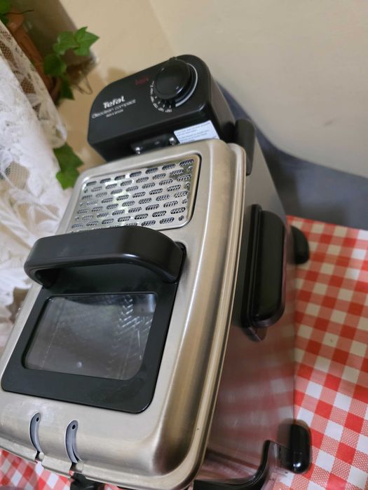 Friteuza tefal cu filtrare de ulei